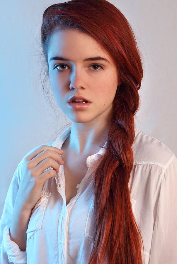 Female model photo shoot of Eva KZ by Juliana Kolesova in Toronto