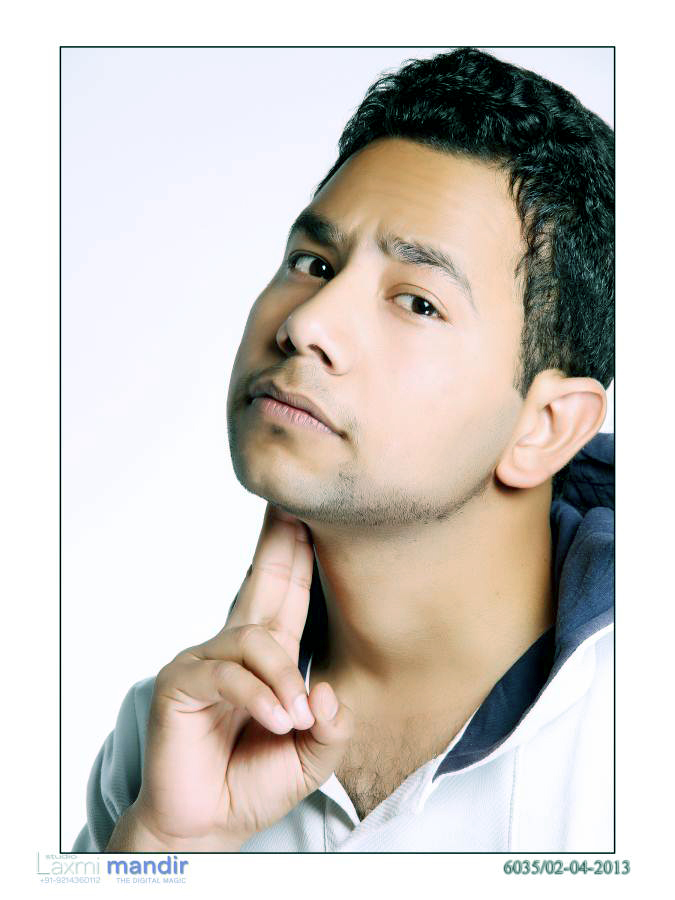 Male model photo shoot of Mukesh Sunil Sen
