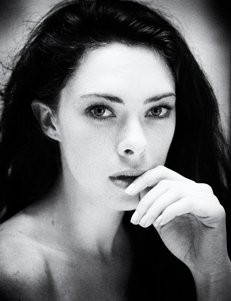 Female model photo shoot of Sier by ImpressionofLight