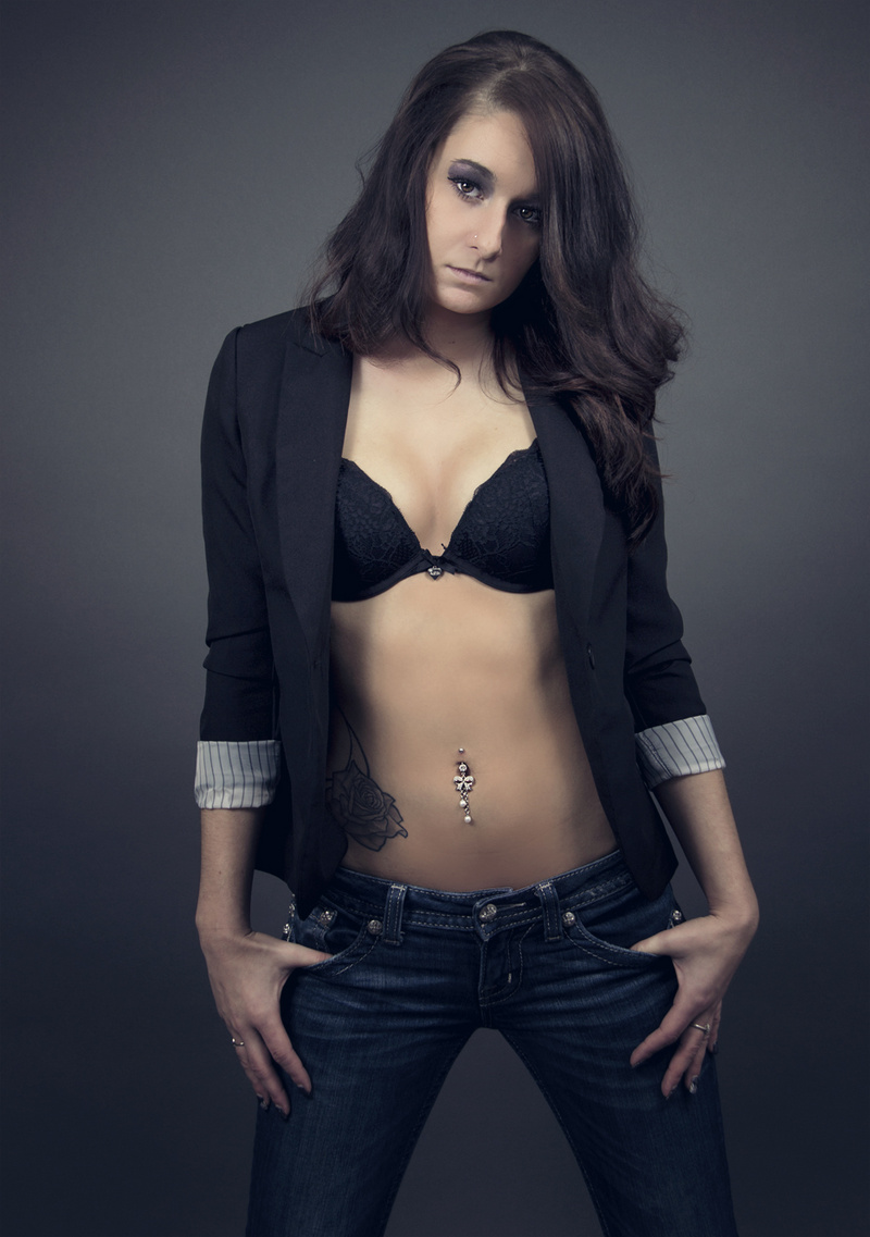 Female model photo shoot of Amanda Bailey M