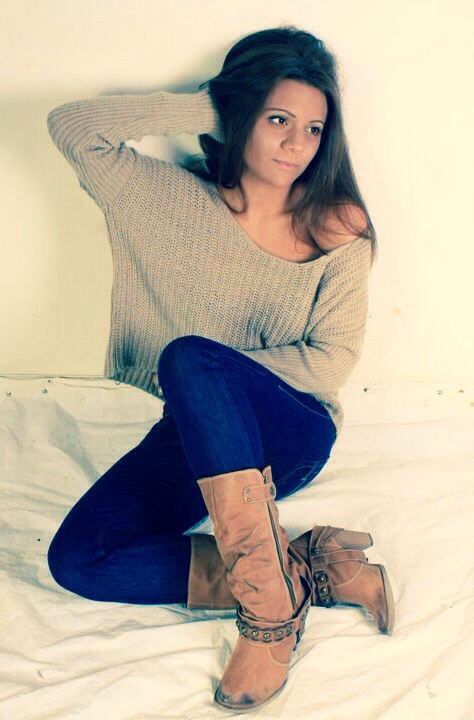Female model photo shoot of Christina Pilla