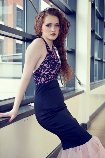 Female model photo shoot of Sophie Hart
