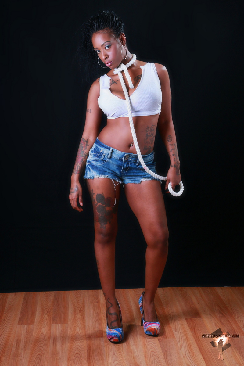 Female model photo shoot of differentbreed26