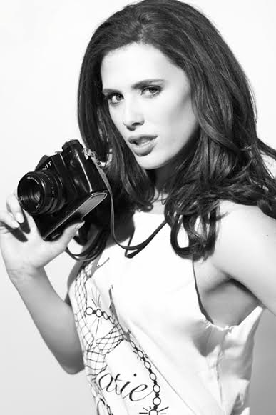 Female model photo shoot of Natalie Gan