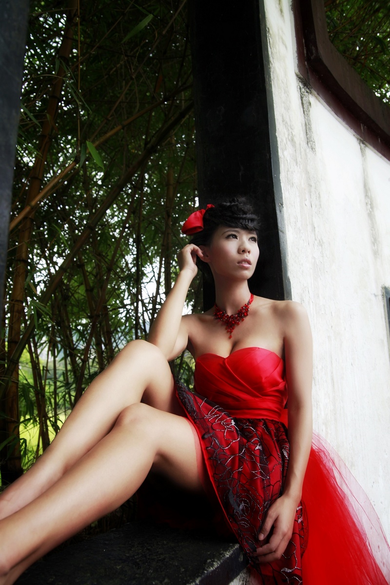 Female model photo shoot of Rei Jade
