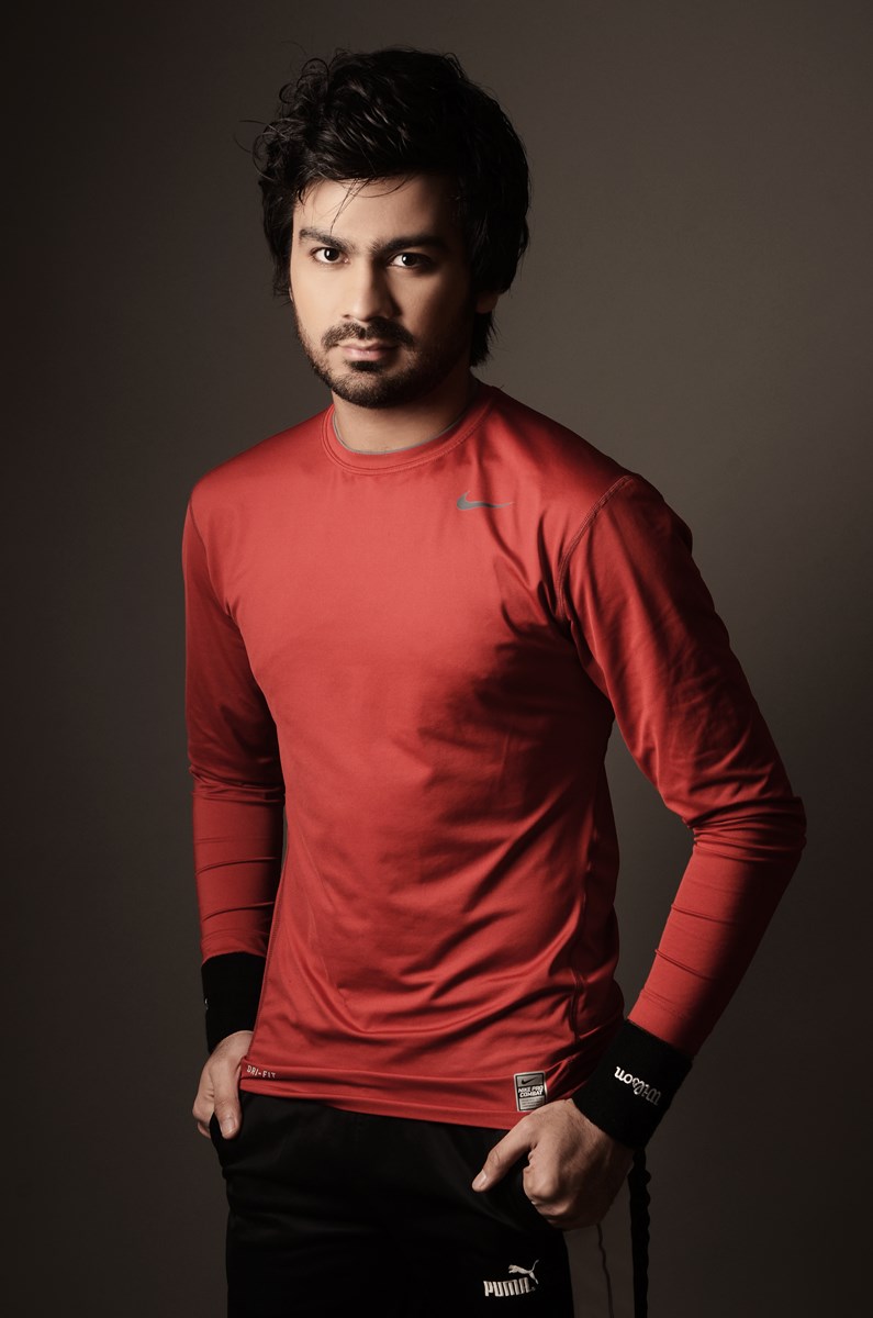 Male model photo shoot of Mohd1