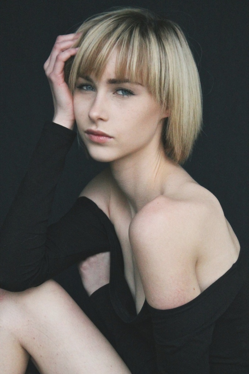 Female model photo shoot of Madeline OSullivan