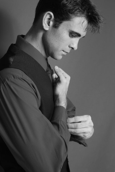 Male model photo shoot of Robert Matthew Baxter