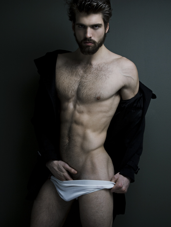 Male model photo shoot of Daniel Lang