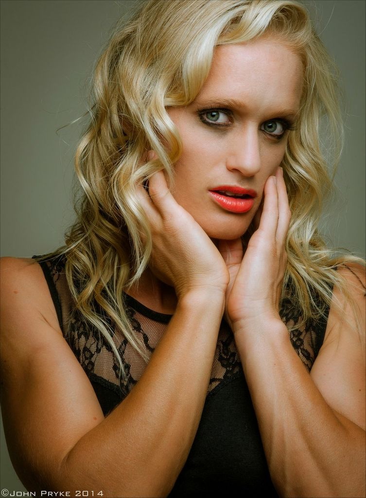 Female model photo shoot of Courtney Gilfillan 