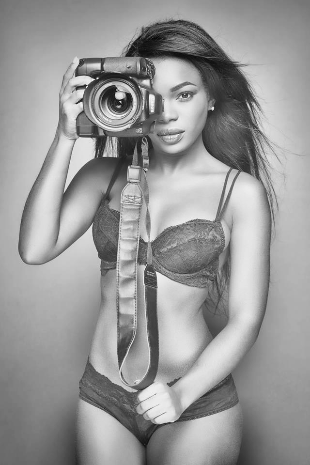 Female model photo shoot of Januaryyyyy by StromePhoto