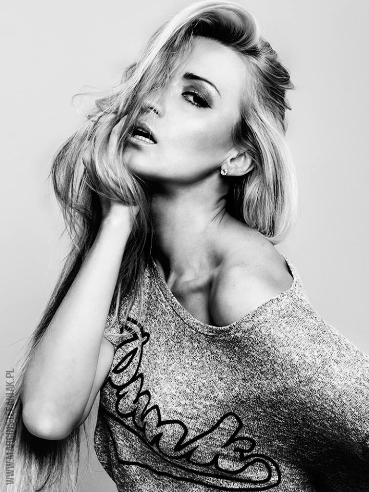 Female model photo shoot of Madi Karbowniak in Poland