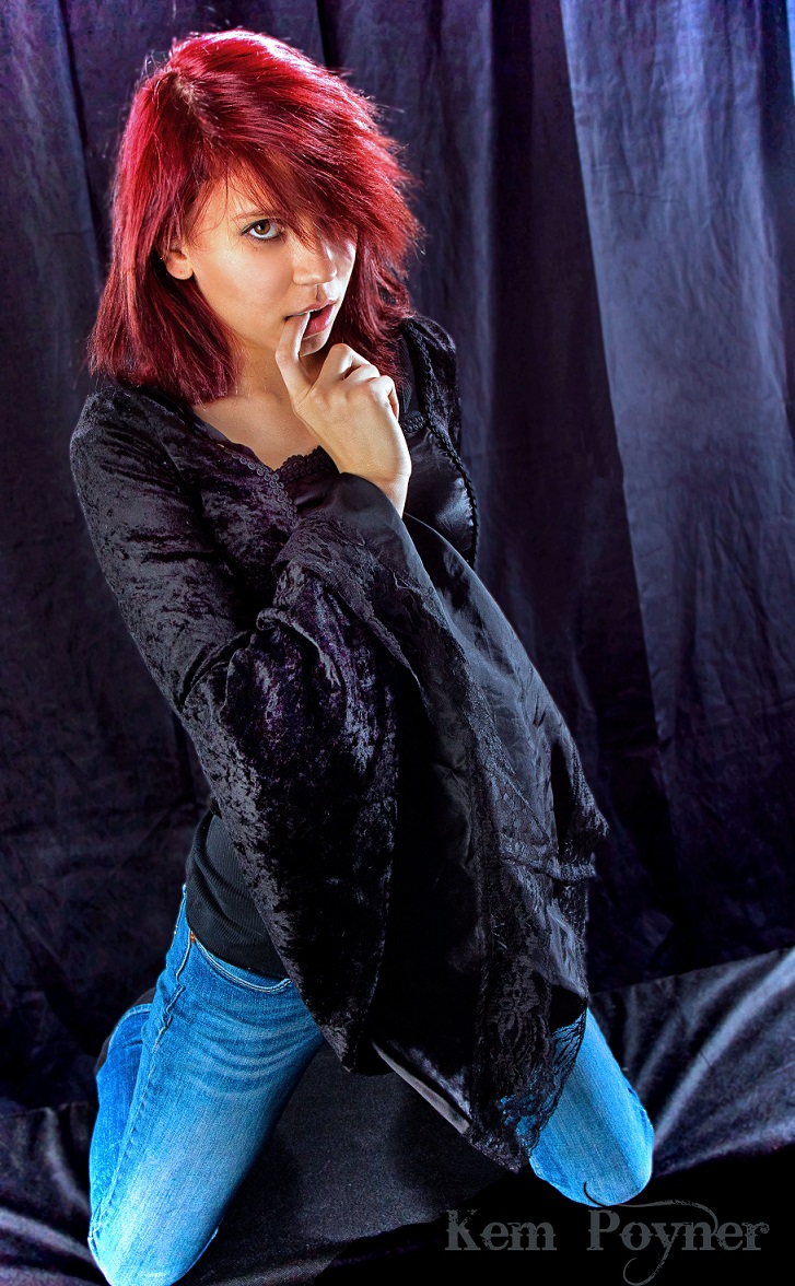 Female model photo shoot of Foxxy  by kem Poyner