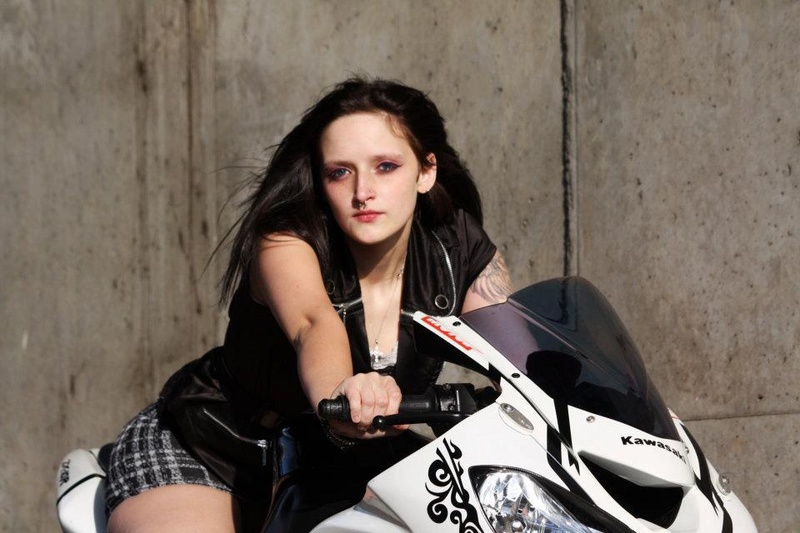 Female model photo shoot of Ixchel Vicious