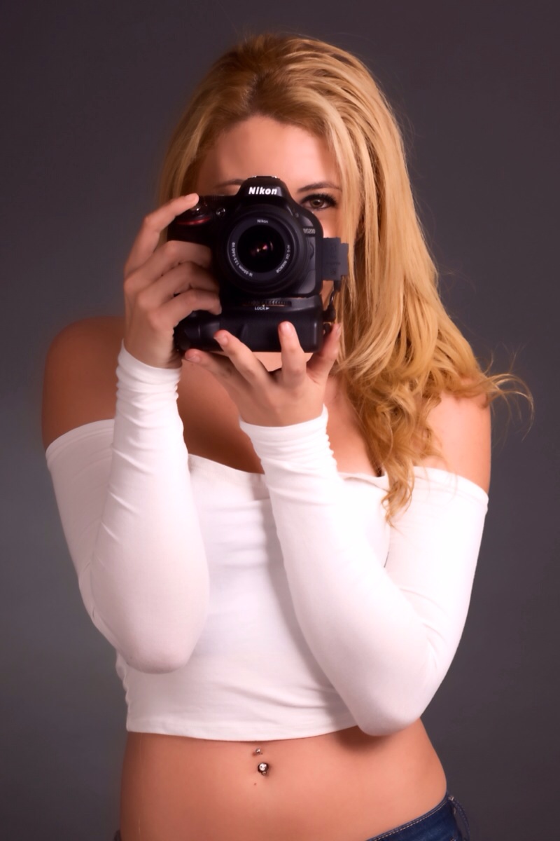 Female model photo shoot of Danii_ by RobertSalirePhotography