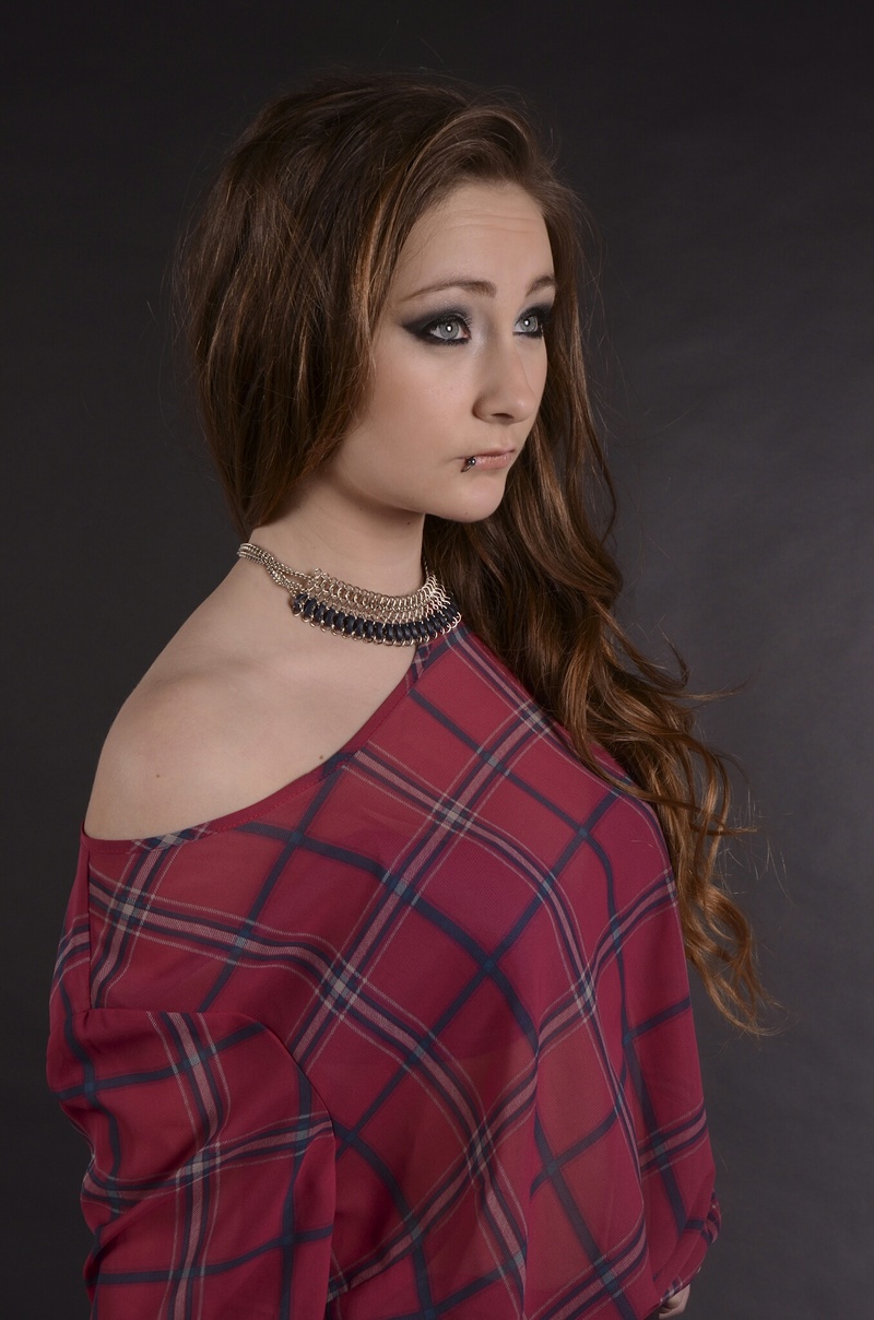 Female model photo shoot of ronnie126