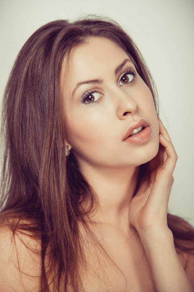Female model photo shoot of Dariaaa