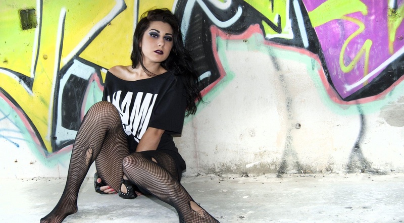 Female model photo shoot of DianaJ 