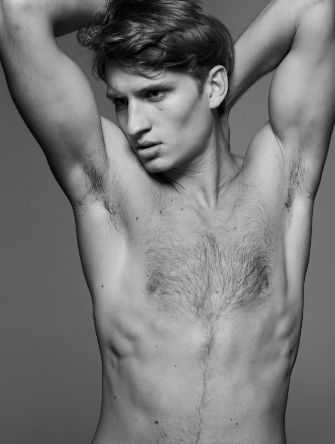 Male model photo shoot of Maximilian15