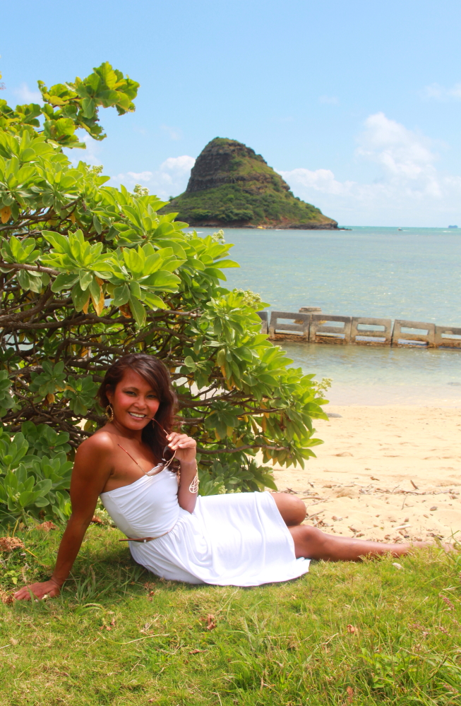 Female model photo shoot of KeoSem in Hawaii