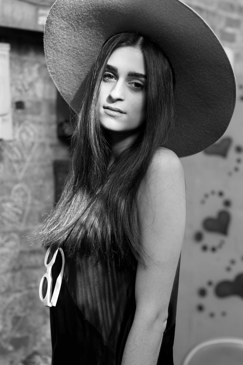 Female model photo shoot of Ashleigh DMello