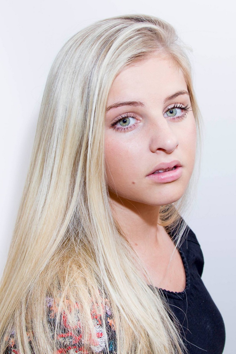 Female model photo shoot of ashleighmay in Brisbane