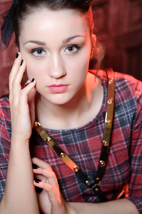 Female model photo shoot of LucyWilson19 in London School of Modelling