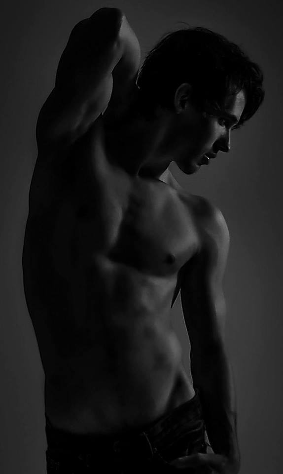 Male model photo shoot of Markus Love