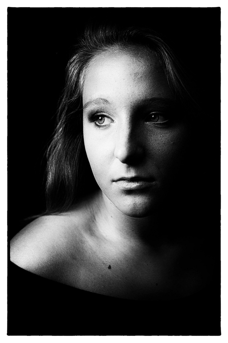Female model photo shoot of Laras Photography in Virginia