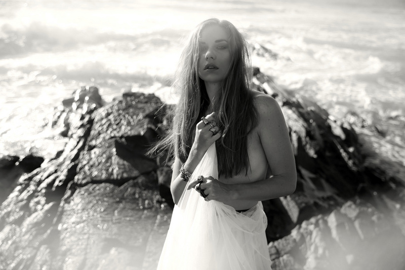 Female model photo shoot of Jenna Fahey-White