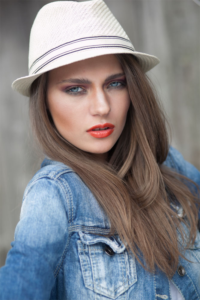 Female model photo shoot of Ampilogova