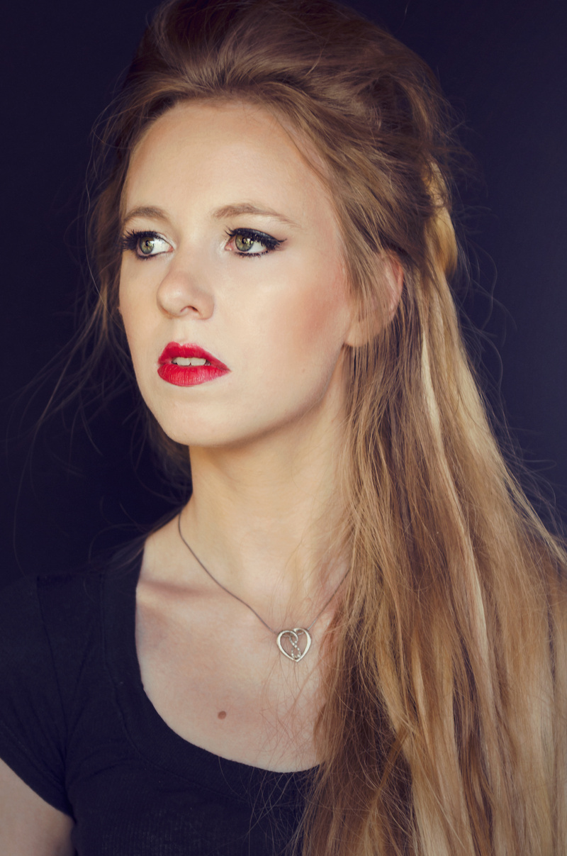 Female model photo shoot of Andrea McLennan