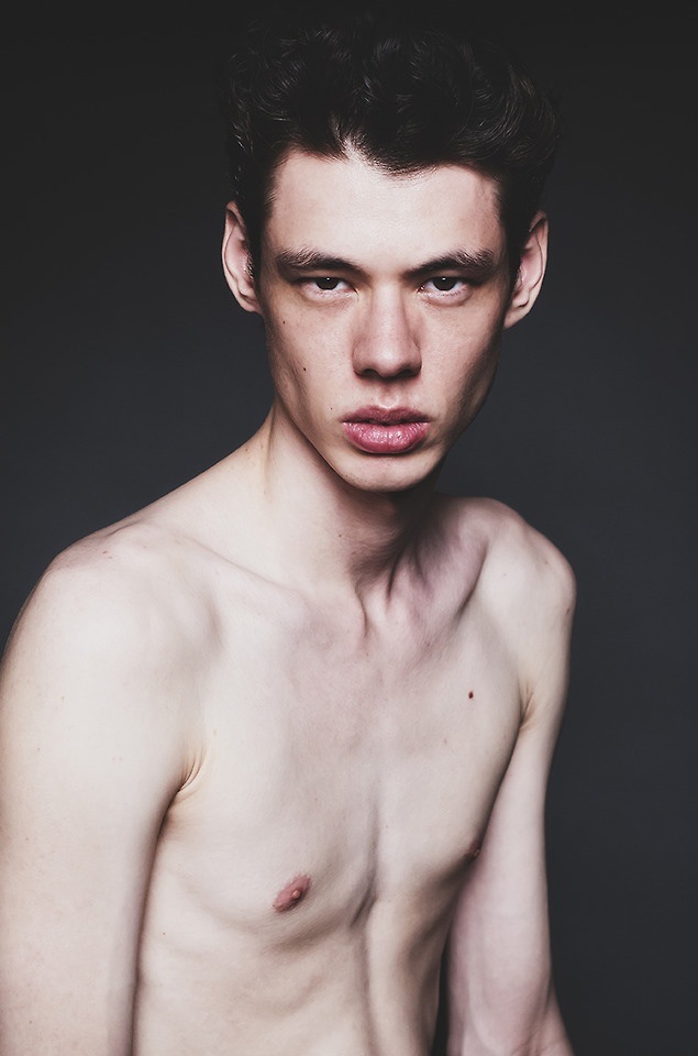 Male model photo shoot of Darren Bonello in London