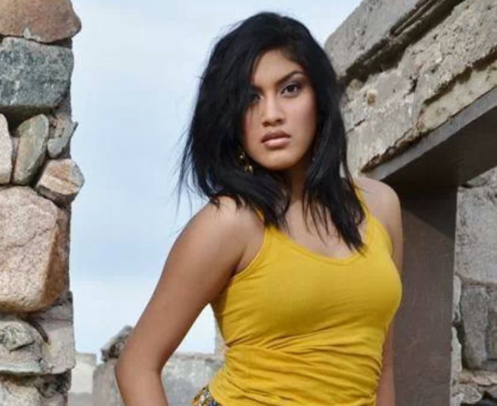 Female model photo shoot of Kimberly Serena in Phoenix Az