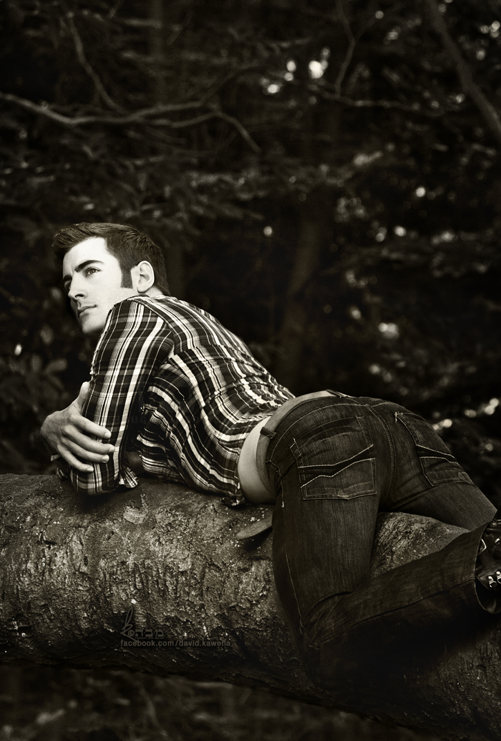 Male model photo shoot of Nick Boulton by David Kawena