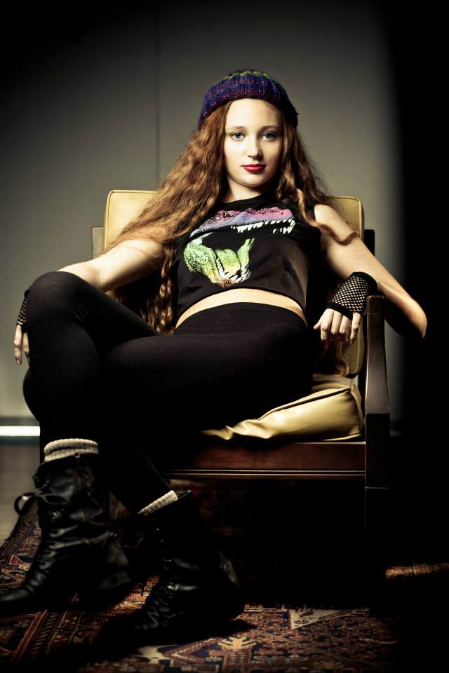 Female model photo shoot of Alina Shakina-Smirnoff 