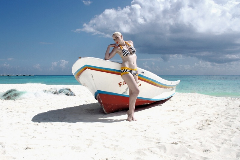 Female model photo shoot of Julie Gems in Playa Del Carmen, Mexico
