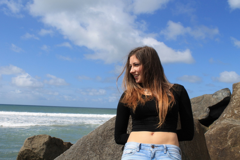 Female model photo shoot of Laurenraquelll in Coronado