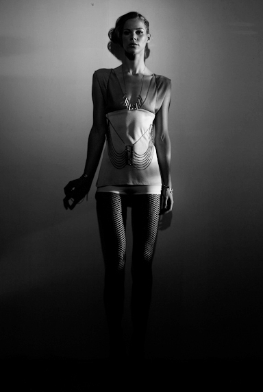 Female model photo shoot of LOUISE_MANNA