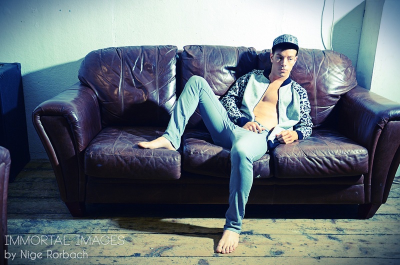 Male model photo shoot of Stuart Angus