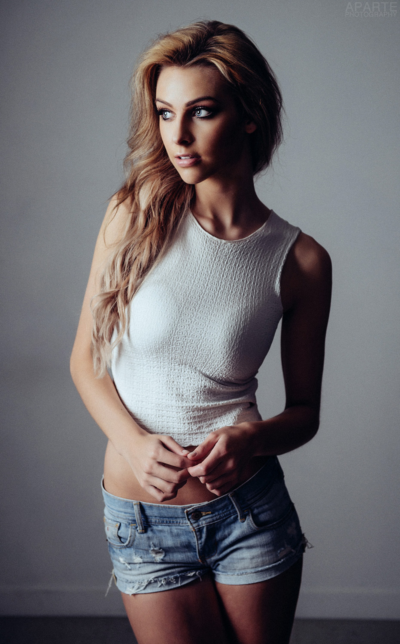 Female model photo shoot of melissa danielle by Aparte Photography
