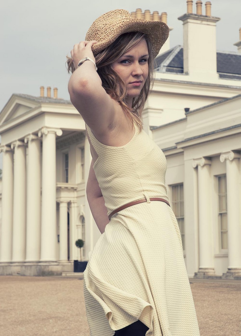Female model photo shoot of GemmaRickett