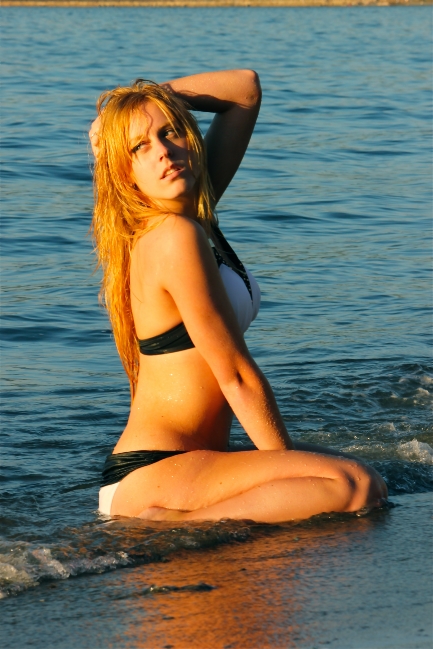 Female model photo shoot of Elleanine in Blue Ridge Beach