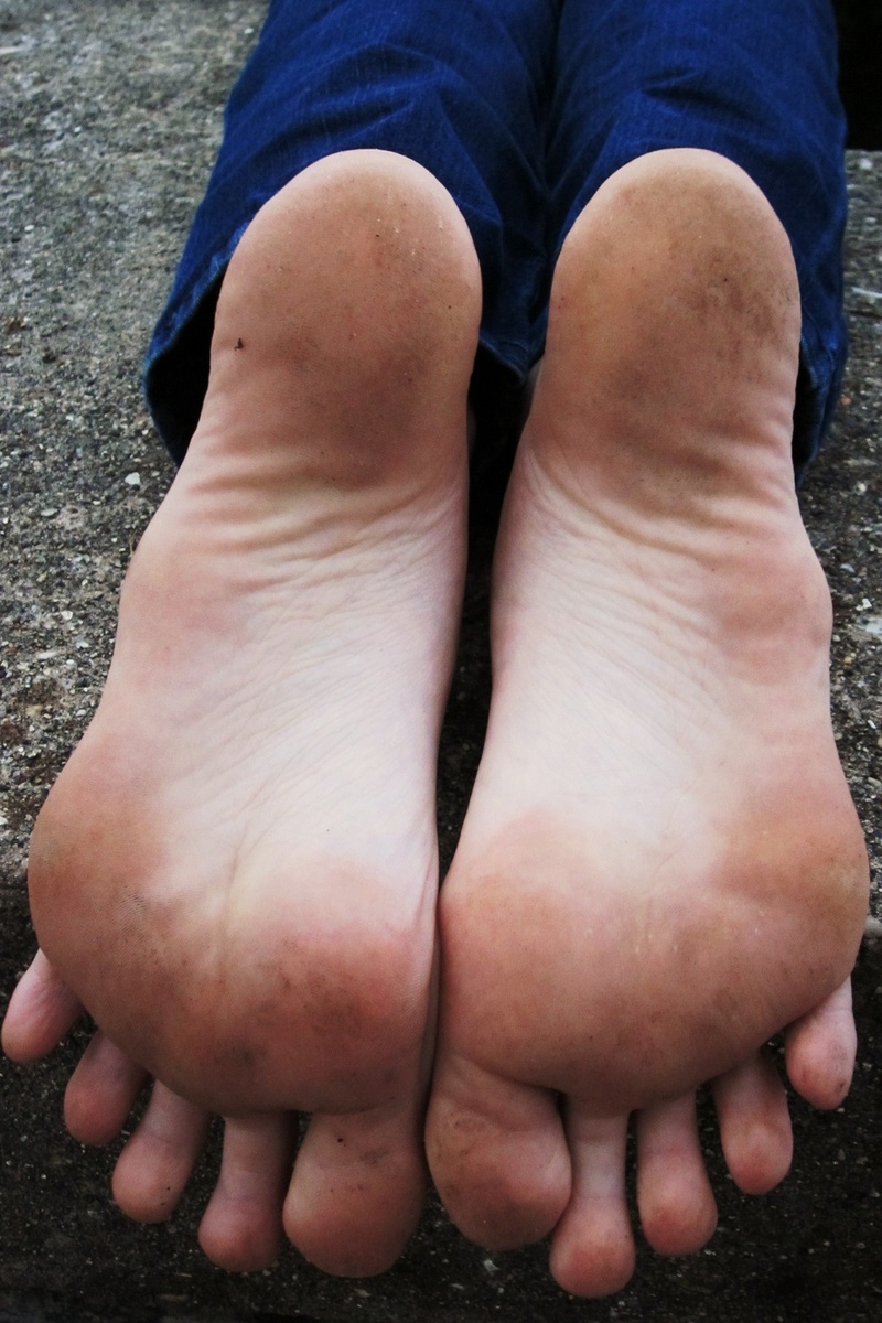 Male model photo shoot of feetstyle