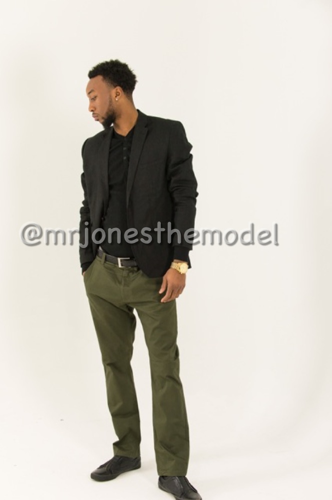 Male model photo shoot of Salim Jones 