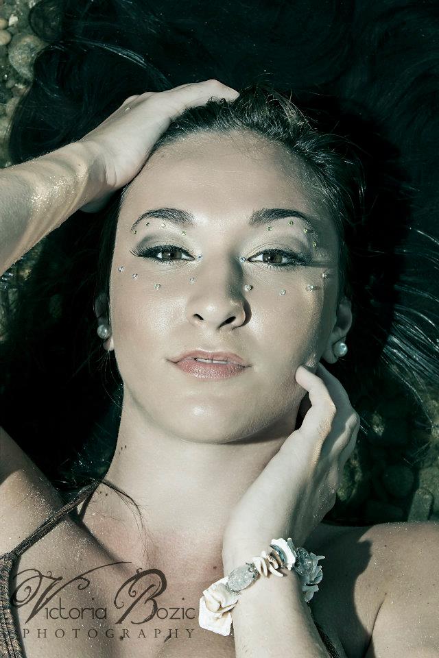Female model photo shoot of Victoria Bozic