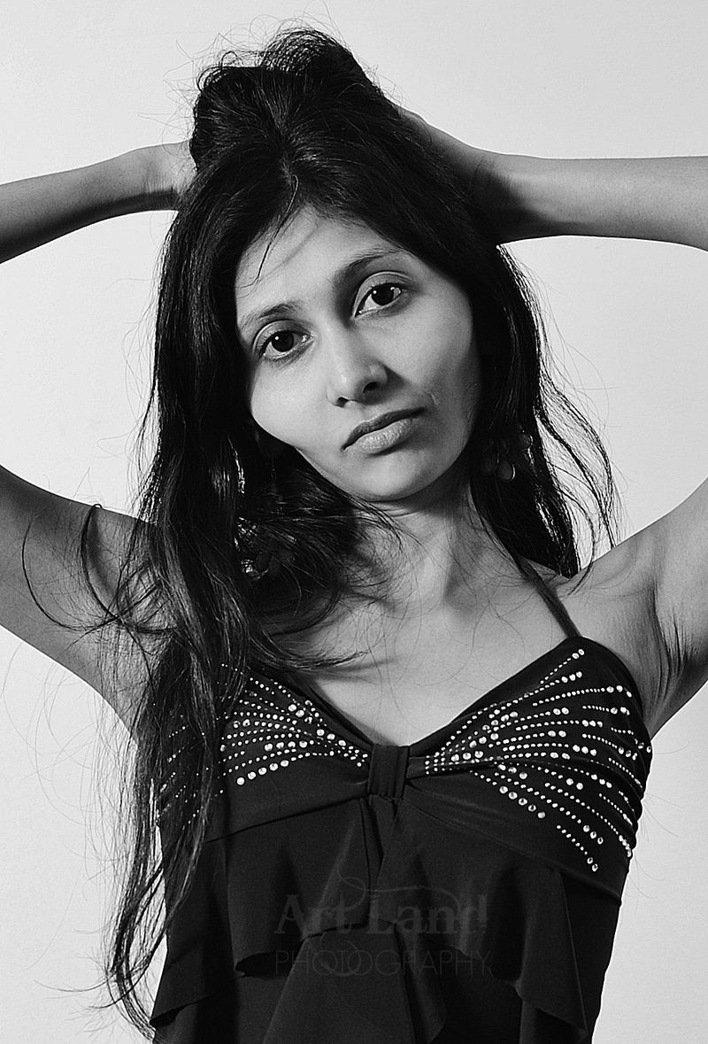 Female model photo shoot of Apexa