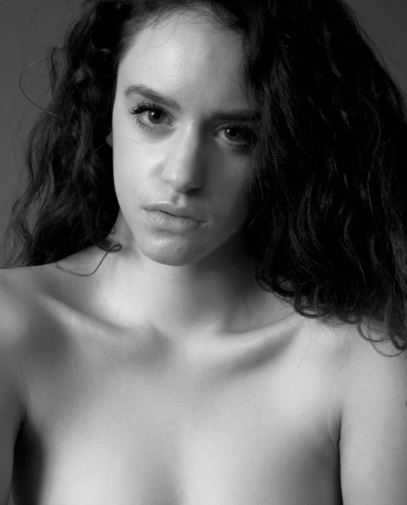 Female model photo shoot of Sara Moustaid 