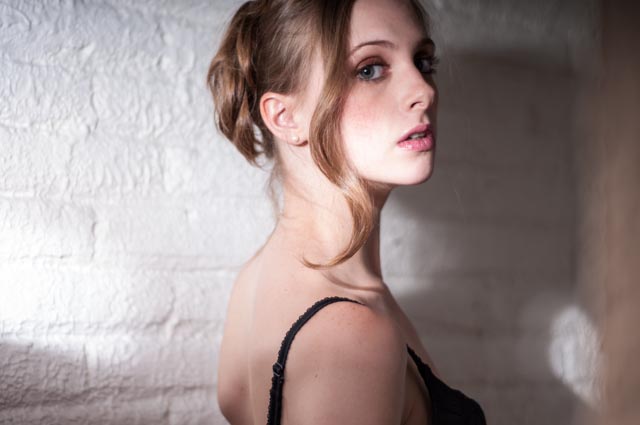 Female model photo shoot of Nicole Gamble