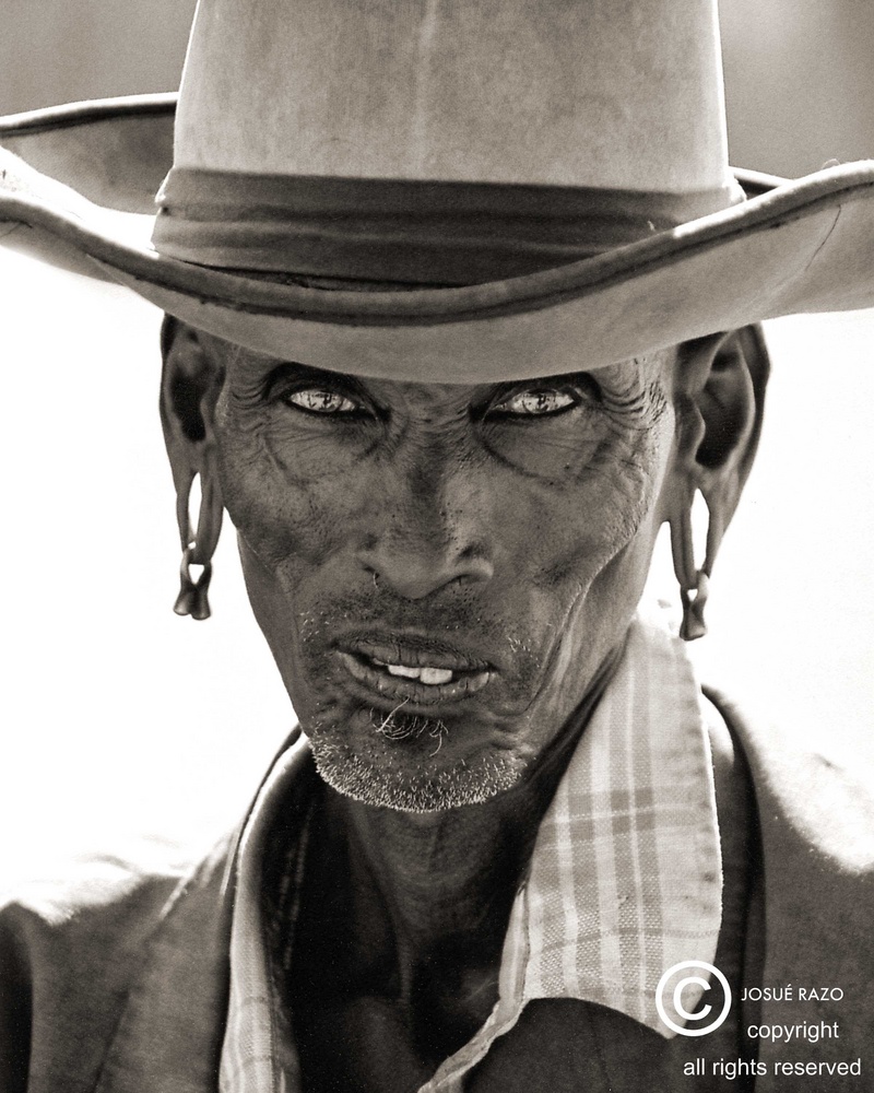 Male model photo shoot of Josue Razo in KENYA
